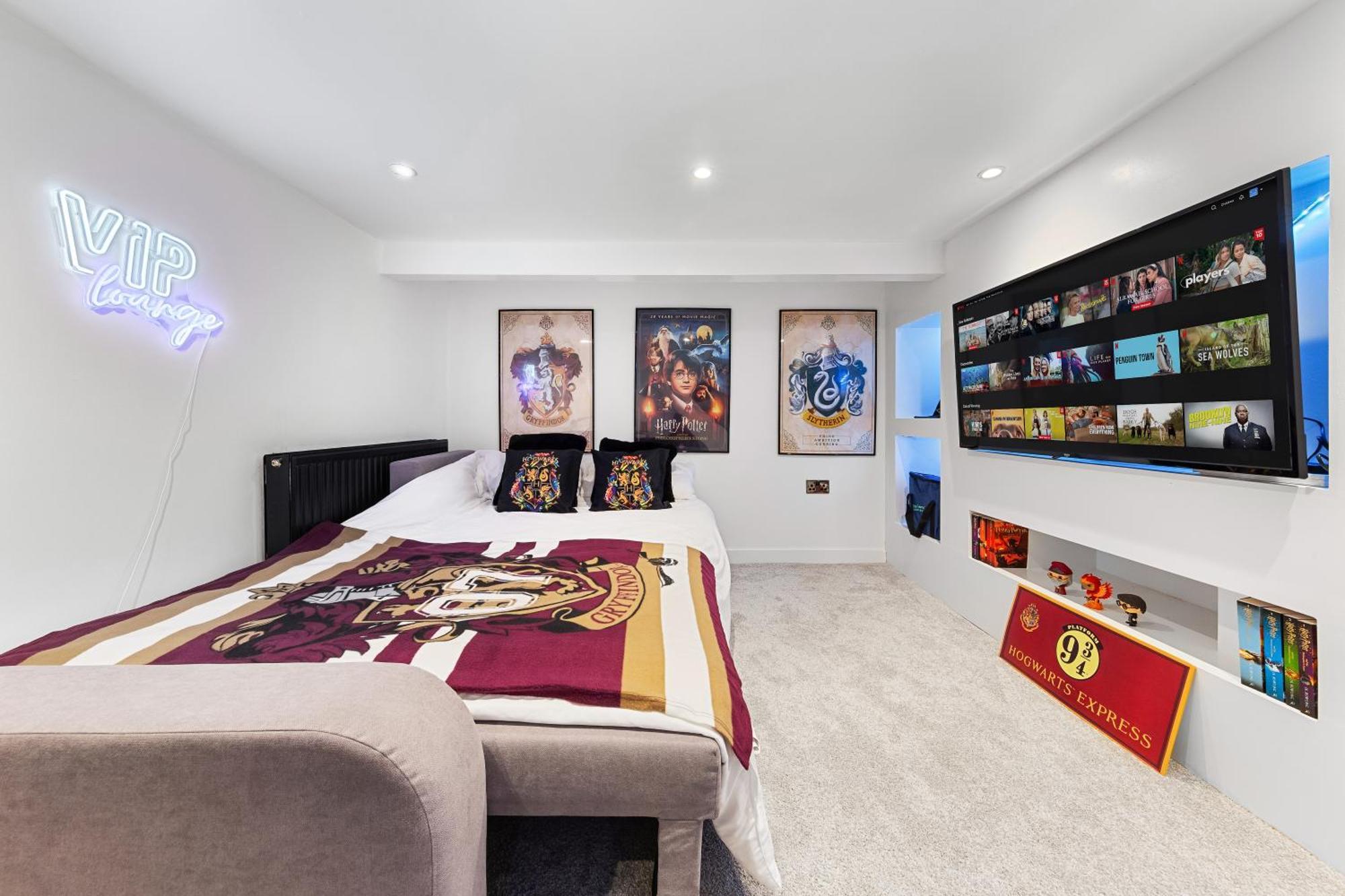 The Hogwarts Retreat - Cinema Room - Special May Offer - 25Th - 31St Watford  Exterior photo
