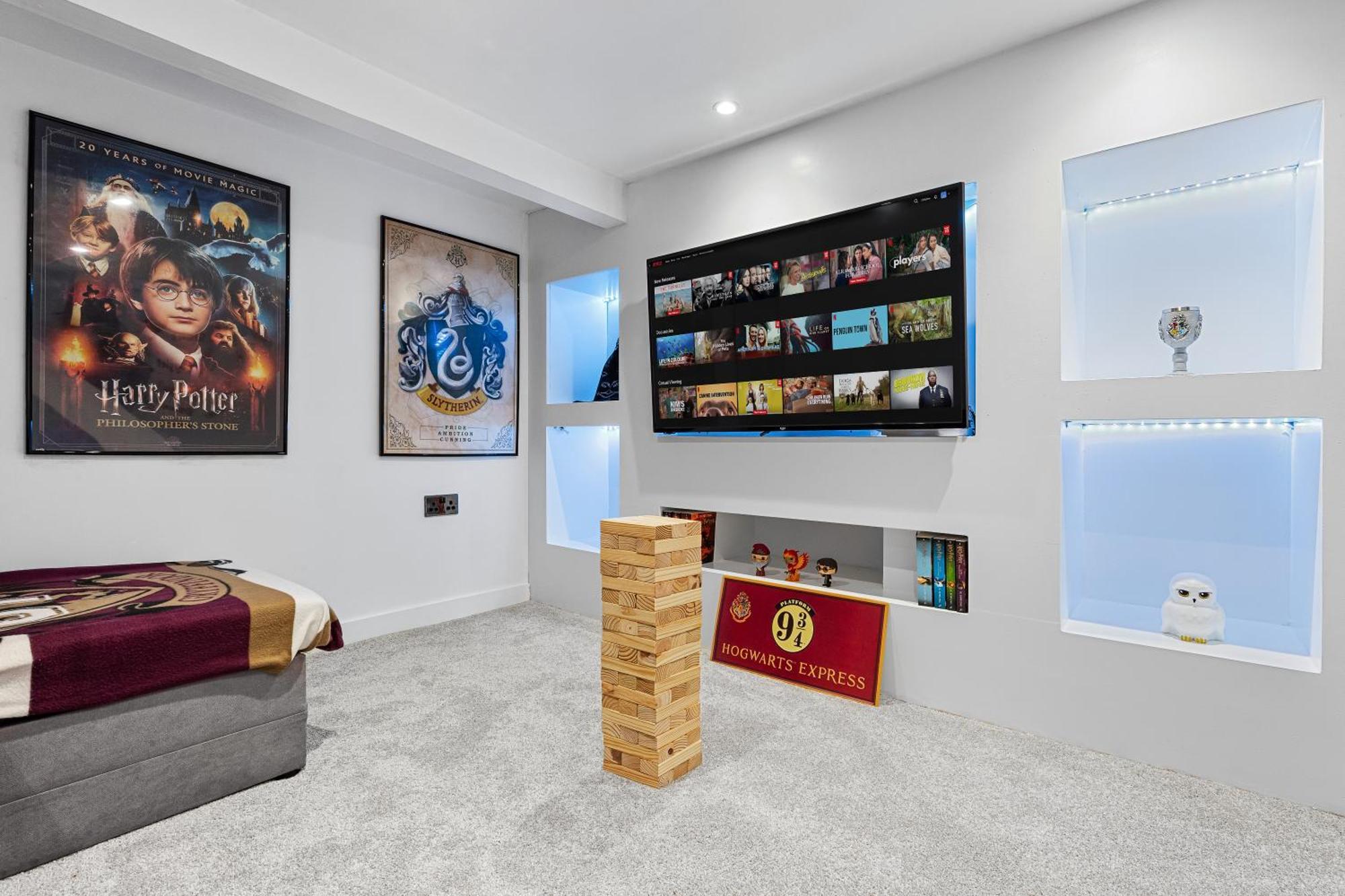 The Hogwarts Retreat - Cinema Room - Special May Offer - 25Th - 31St Watford  Exterior photo