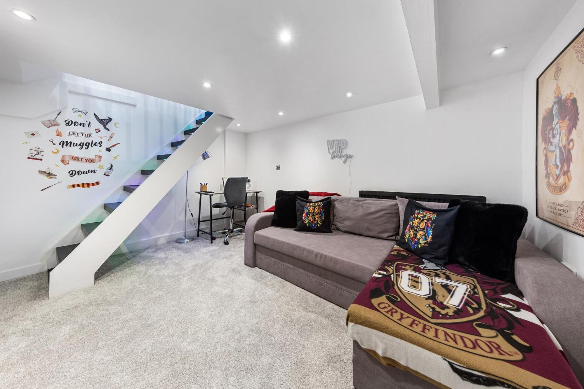 The Hogwarts Retreat - Cinema Room - Special May Offer - 25Th - 31St Watford  Exterior photo