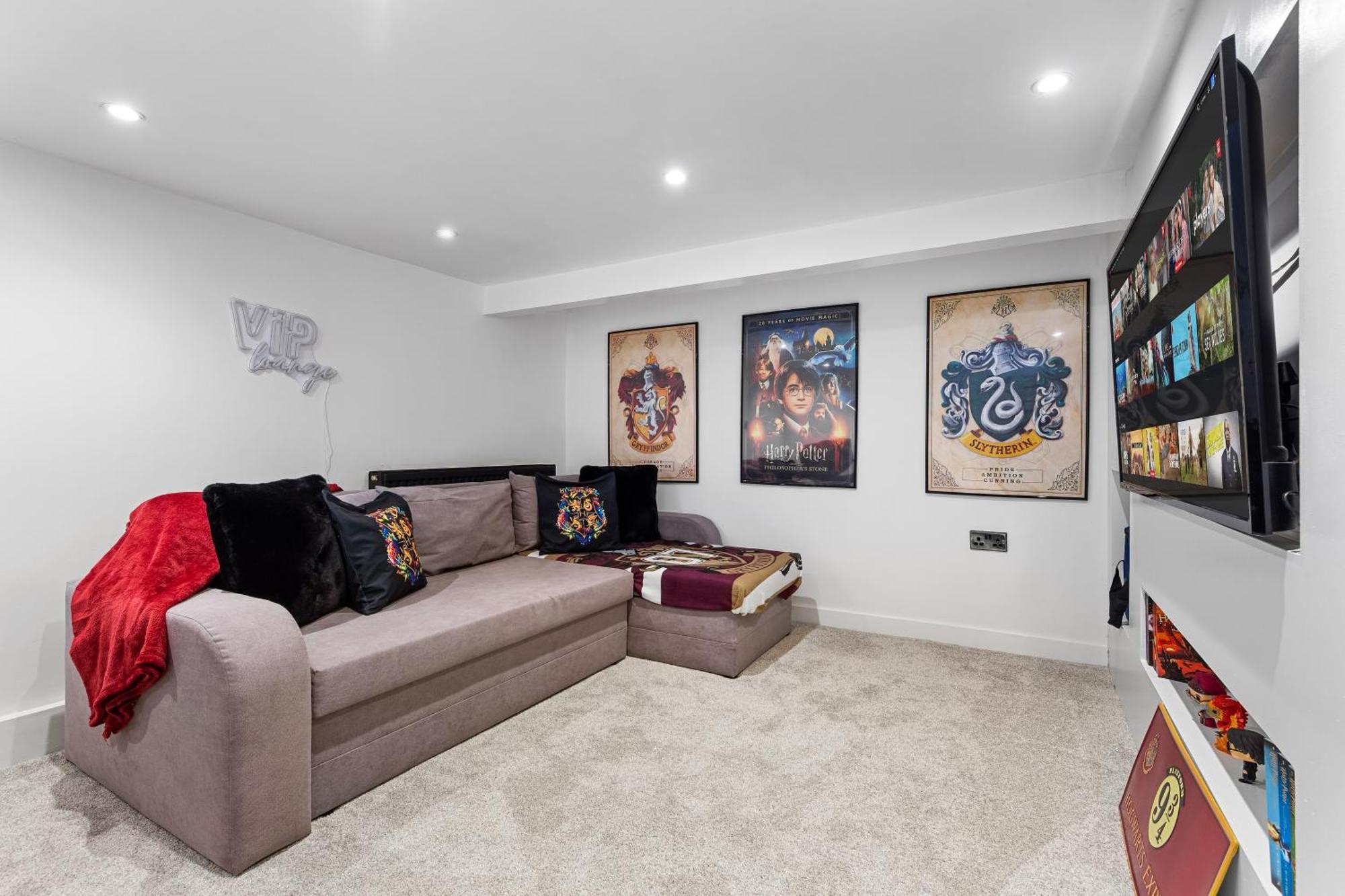 The Hogwarts Retreat - Cinema Room - Special May Offer - 25Th - 31St Watford  Exterior photo