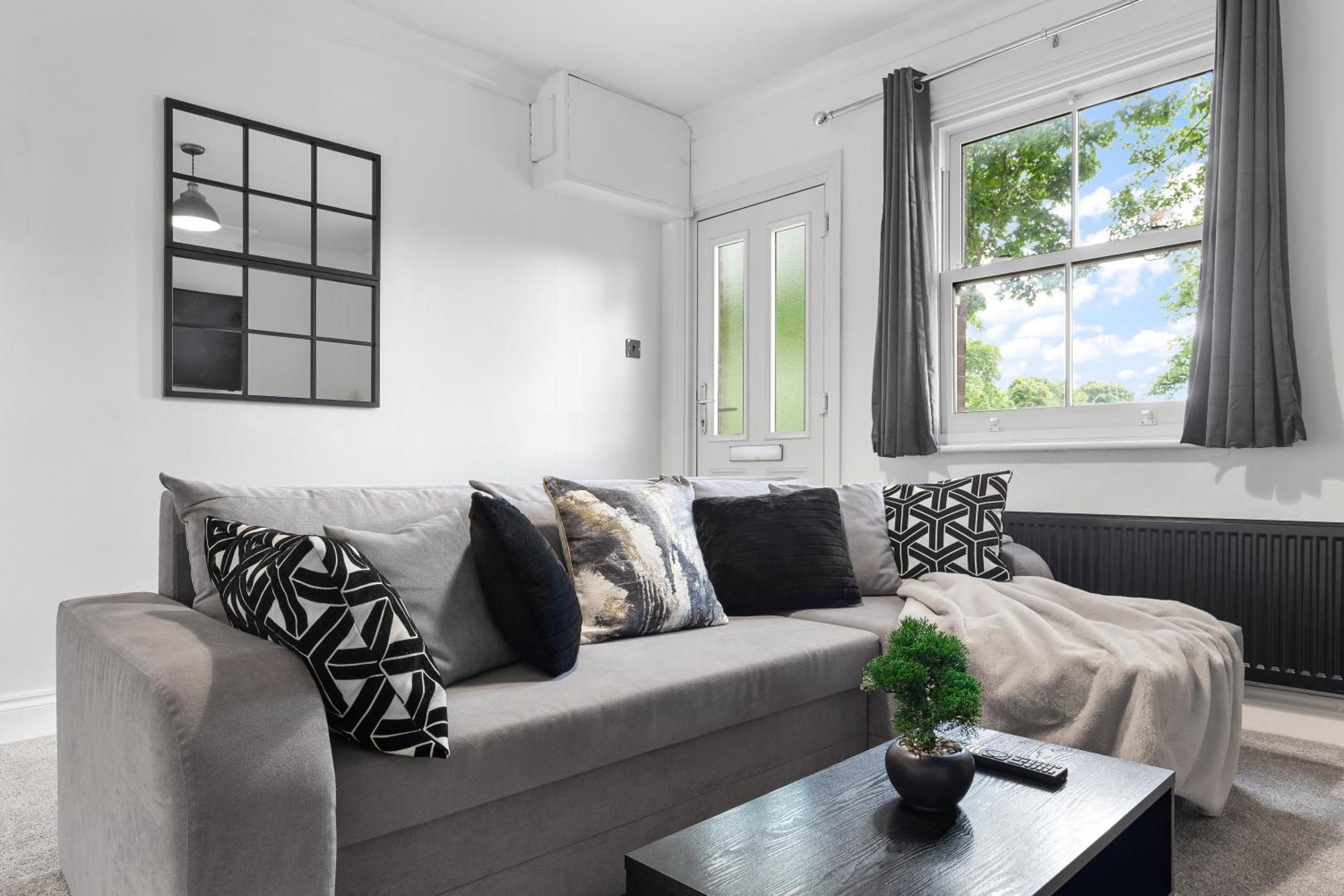 The Hogwarts Retreat - Cinema Room - Special May Offer - 25Th - 31St Watford  Exterior photo